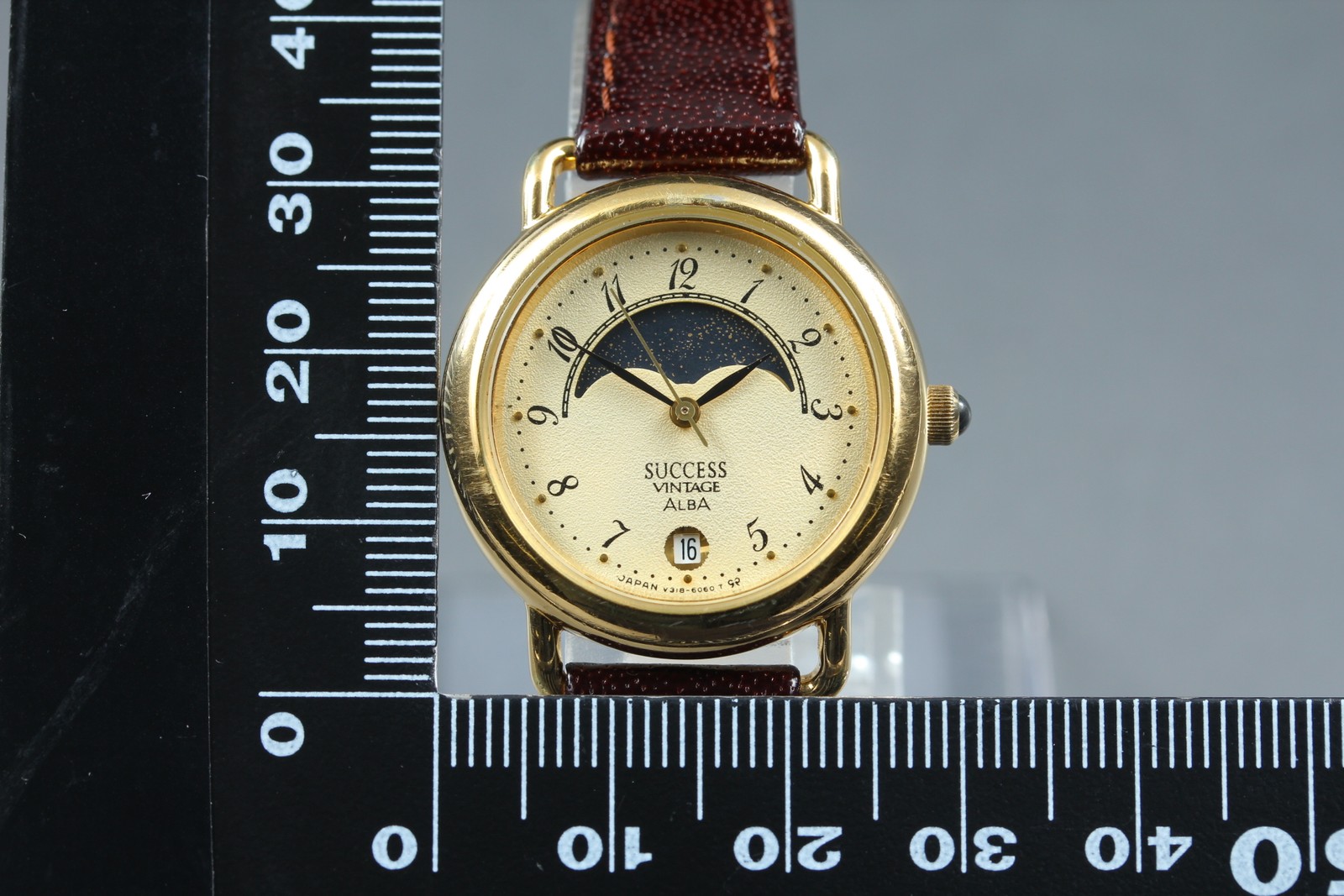 [Exc+5] SEIKO Alba V318-6000 Moon Phase Gold Dial Quartz Women’s Vintage Watch