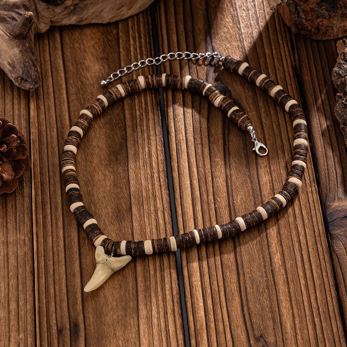 Retro Shell Bead Choker Resin Seashell Pendant Necklace for Unisex Adults