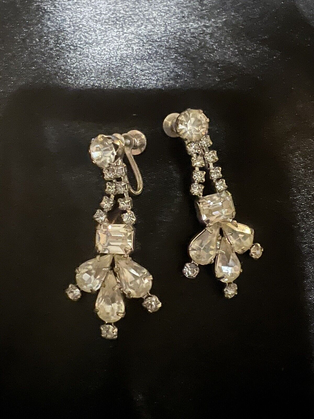 Vintage Silver/Crystal screw Back earrings Elegant 1940s. about 1 Inch)