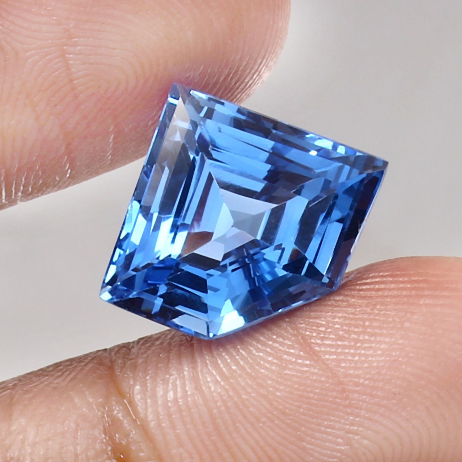 AAA 17×13 MM Natural Flawless Ceylon Blue Spinel Loose Pentagon Gemstones Cut