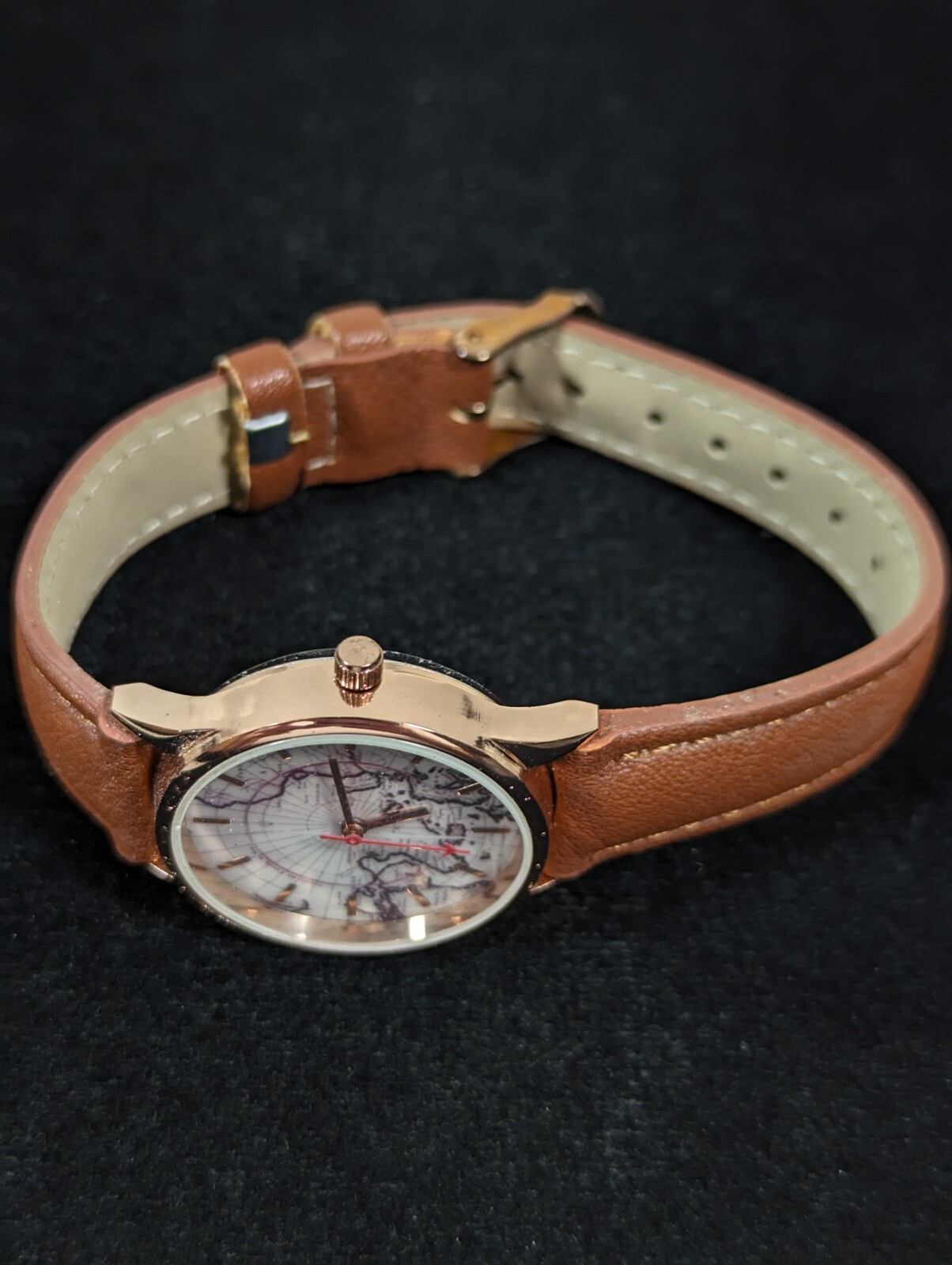 Womans World Map Dial Gold Tone Case Brown Faux Leather Band Watch 7.5 Inch
