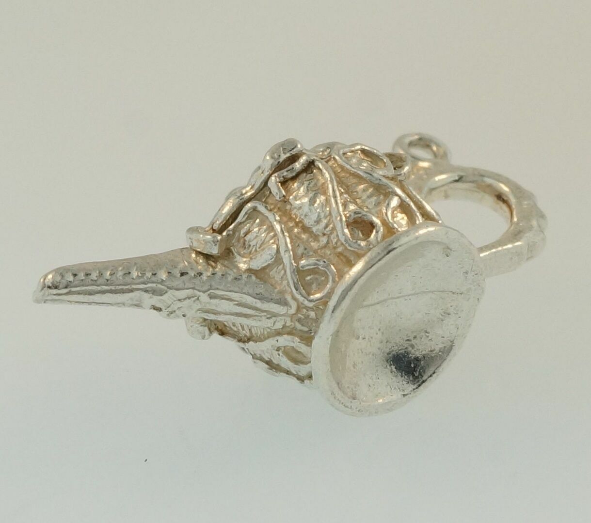 Sterling Silver Openable Genies Lamp Charm (Approx 27mm x 11mm)