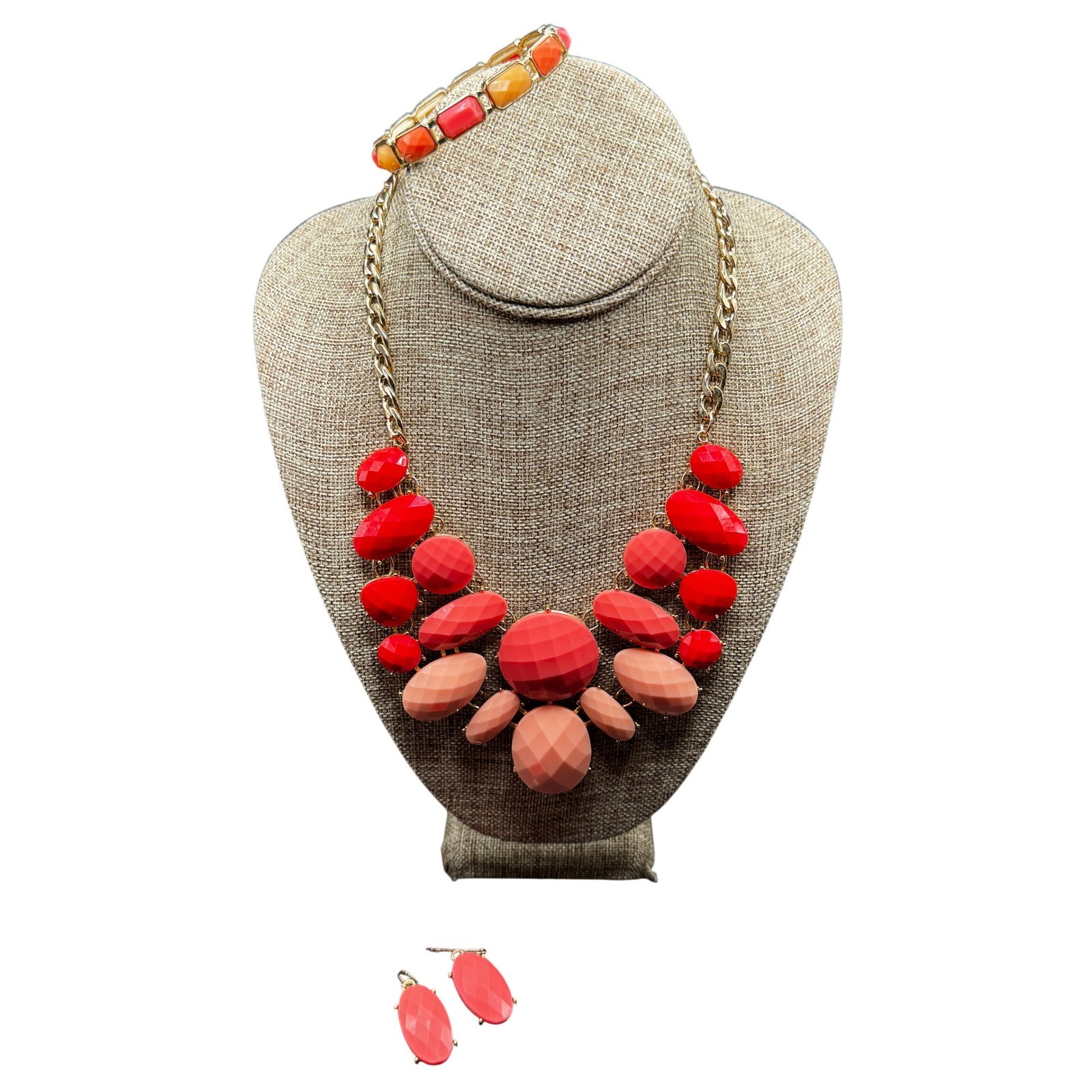 Chico’s Coral Red Statement Necklace Bracelet Earring Set Gold Tone Faceted Bold