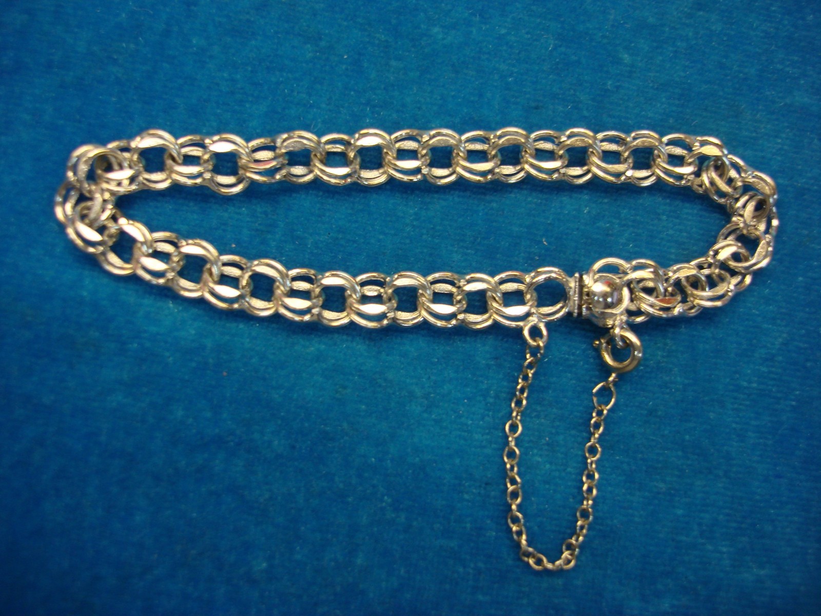 HEAVY STERLING SILVER CHARM BRACELET – 7 1/4″ BRACELET ONLY/NO CHARMS – NICE