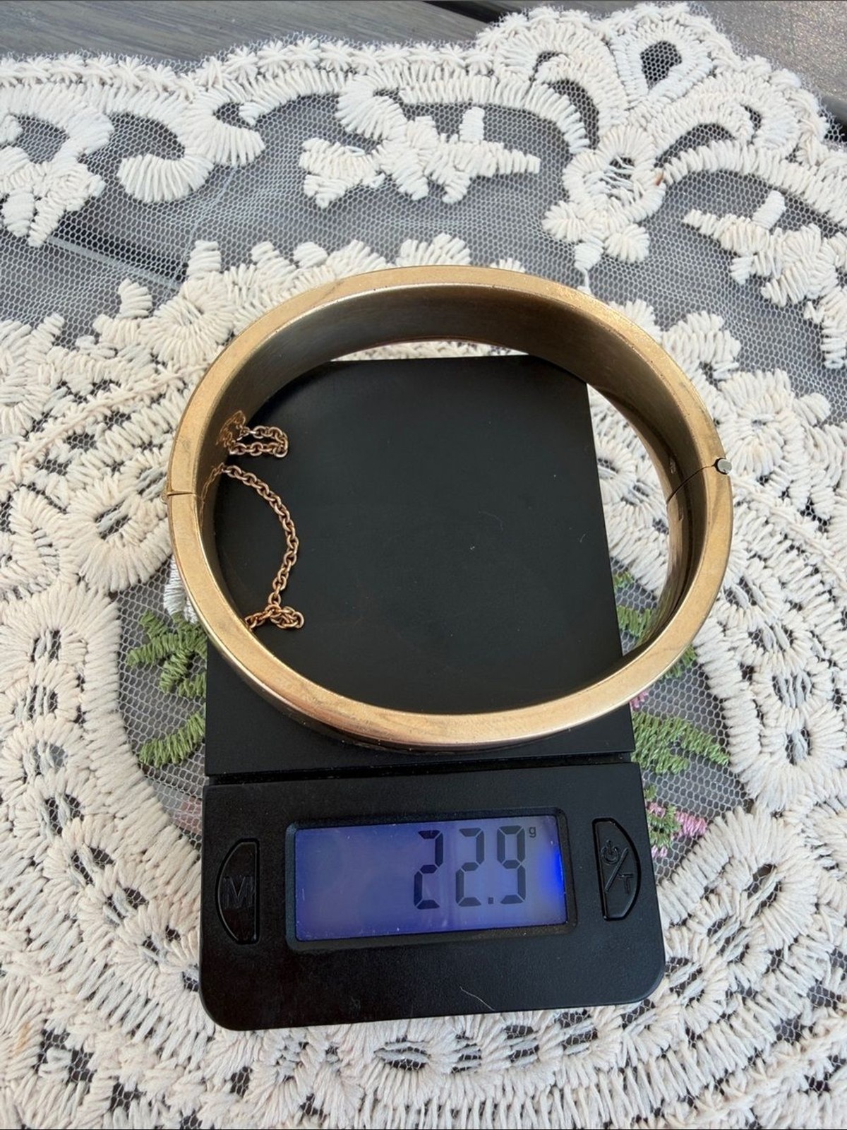 VICTORIAN monogrammed signed bangle gold toned bracelet with safety chain
