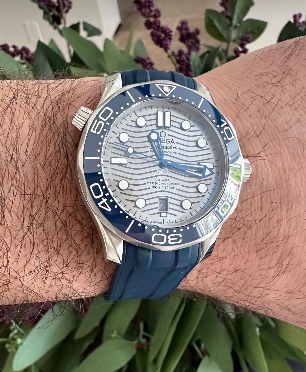 OMEGA Seamaster Diver 300M 210.32.42.20.06.001 – Complete Set