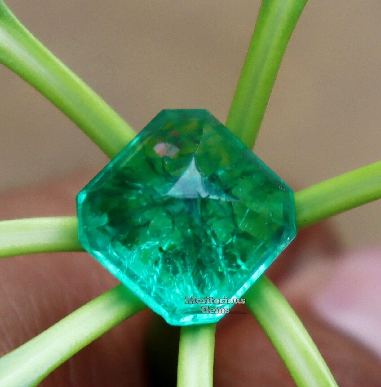 8-10 Ct Certified Natural Colombian Green Emerald Radiant Cut Loose Gemstone