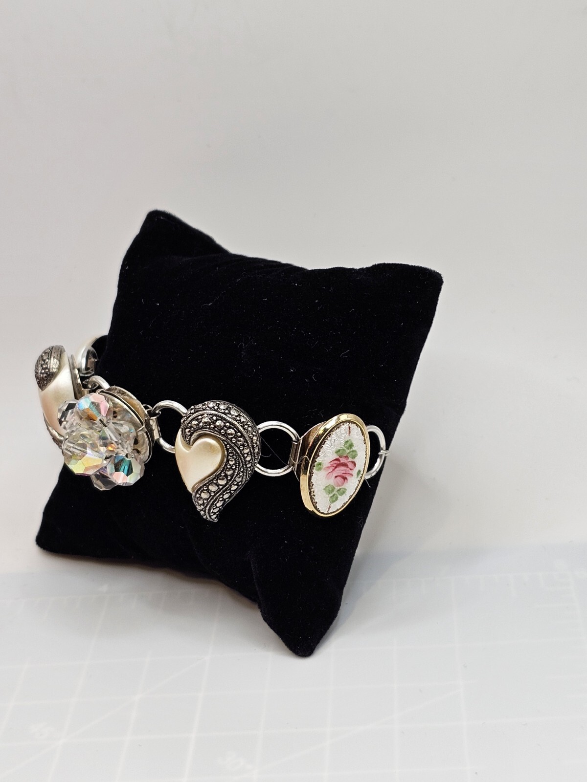 Handmade Mixed Media Bracelet Vtg Clip Earrings 40-50s OOAK 8+” Grannycore 2