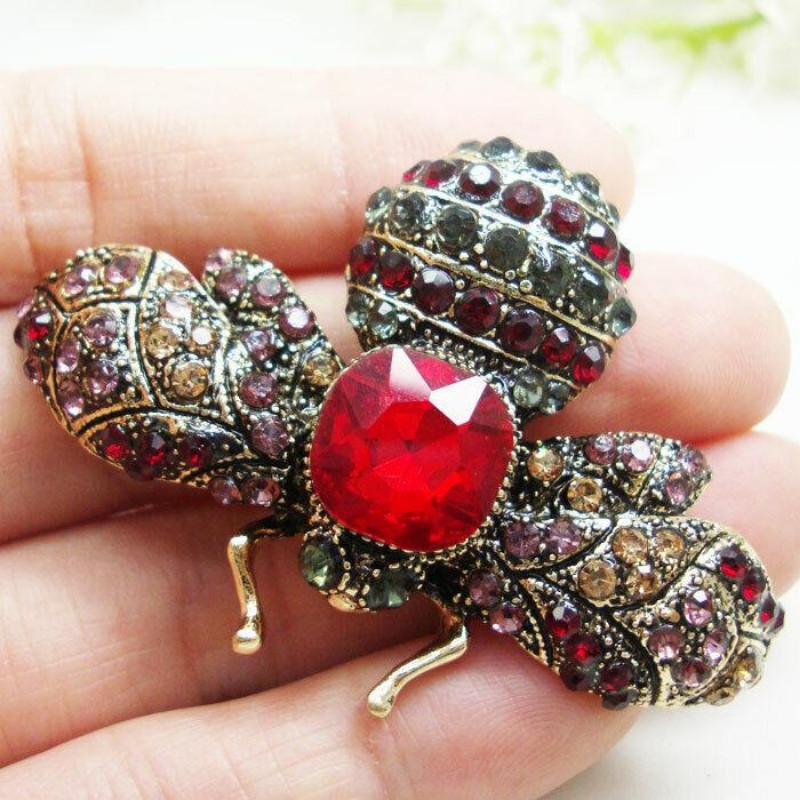 Woman Vintage Red Bee Insect Gold-tone Brooch Pin Crystal Rhinestone Gifts