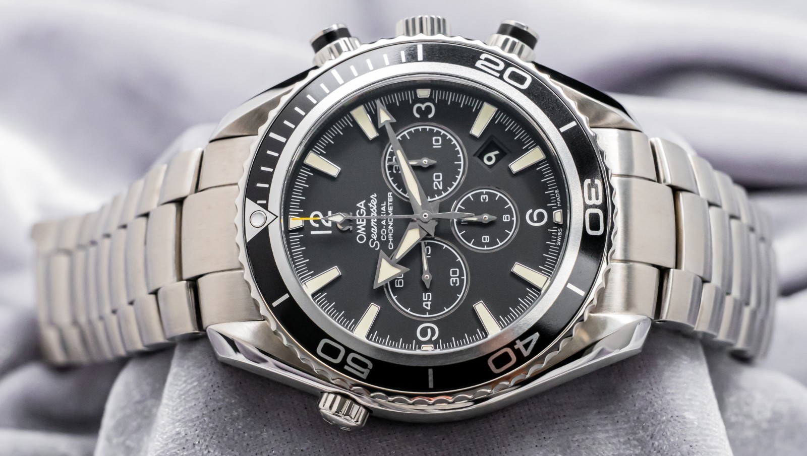 Omega Seamaster Planet Ocean Chronograph 45.5 mm Black Dial 600M Bracelet 2210.5