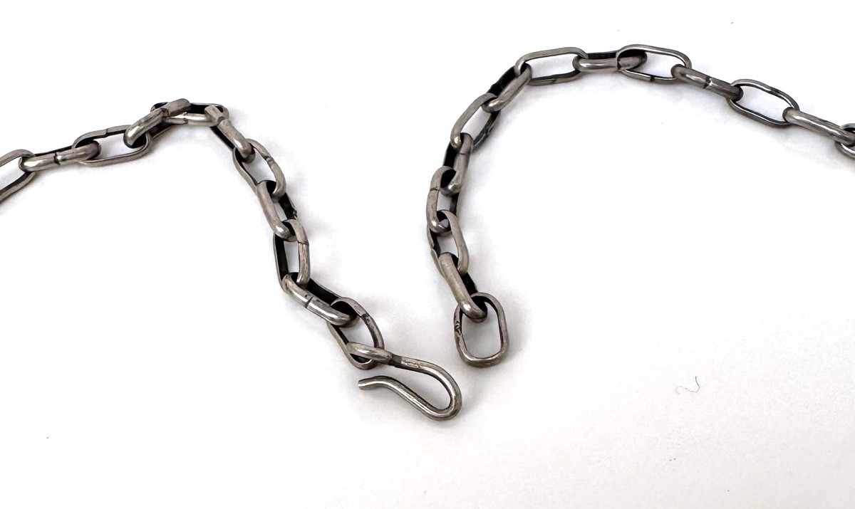 Modern Sterling Silver Overlapping Shell Type Sections Necklace Signed JP;Y890