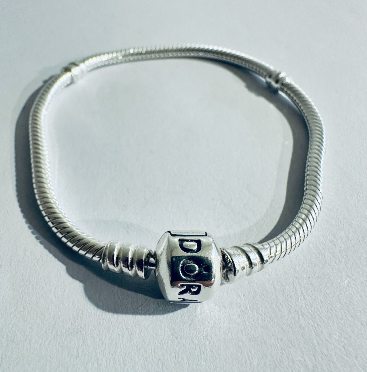 NEW Authentic Pandora Bracelet Moments BARREL CLASP Snake Chain Silver Bracelet