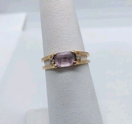 Sweet Women’s 14K Yellow Gold Amethyst Ring, Size 6.75, 2.6 grams