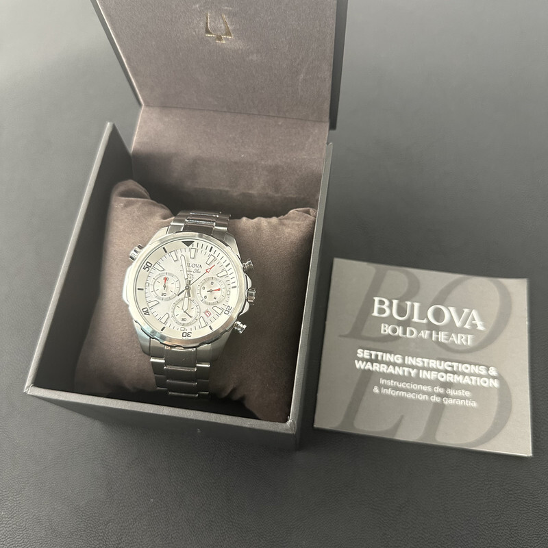 Bulova Marine Star/96B255 Chronograph White Dial 6S20/Swiss Quartz Watch 43MM