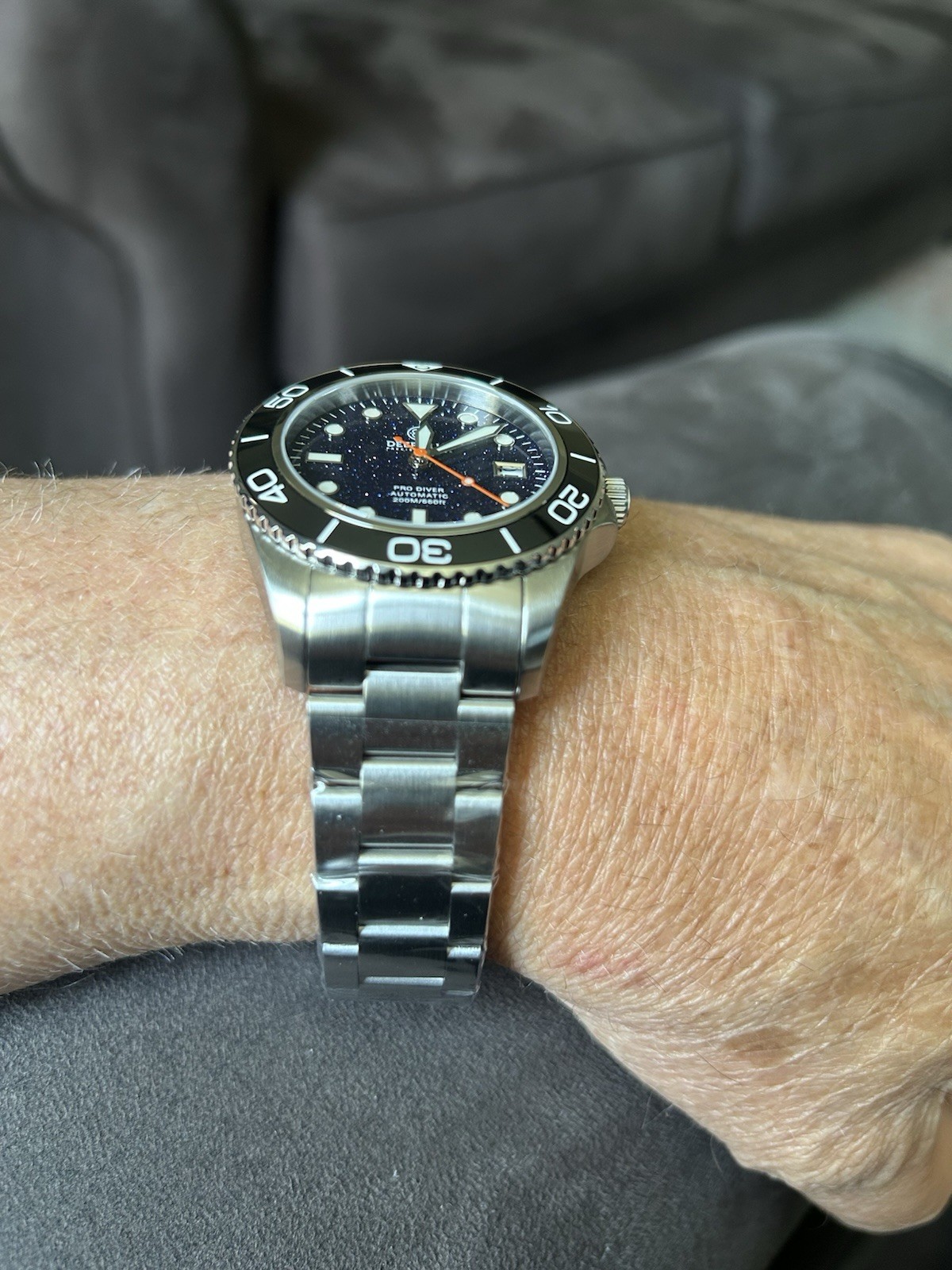 Deep Blue PRO DIVER 200 42.5MM AUTO DIVE WATCH- BLUE SANDSTONE DIAL