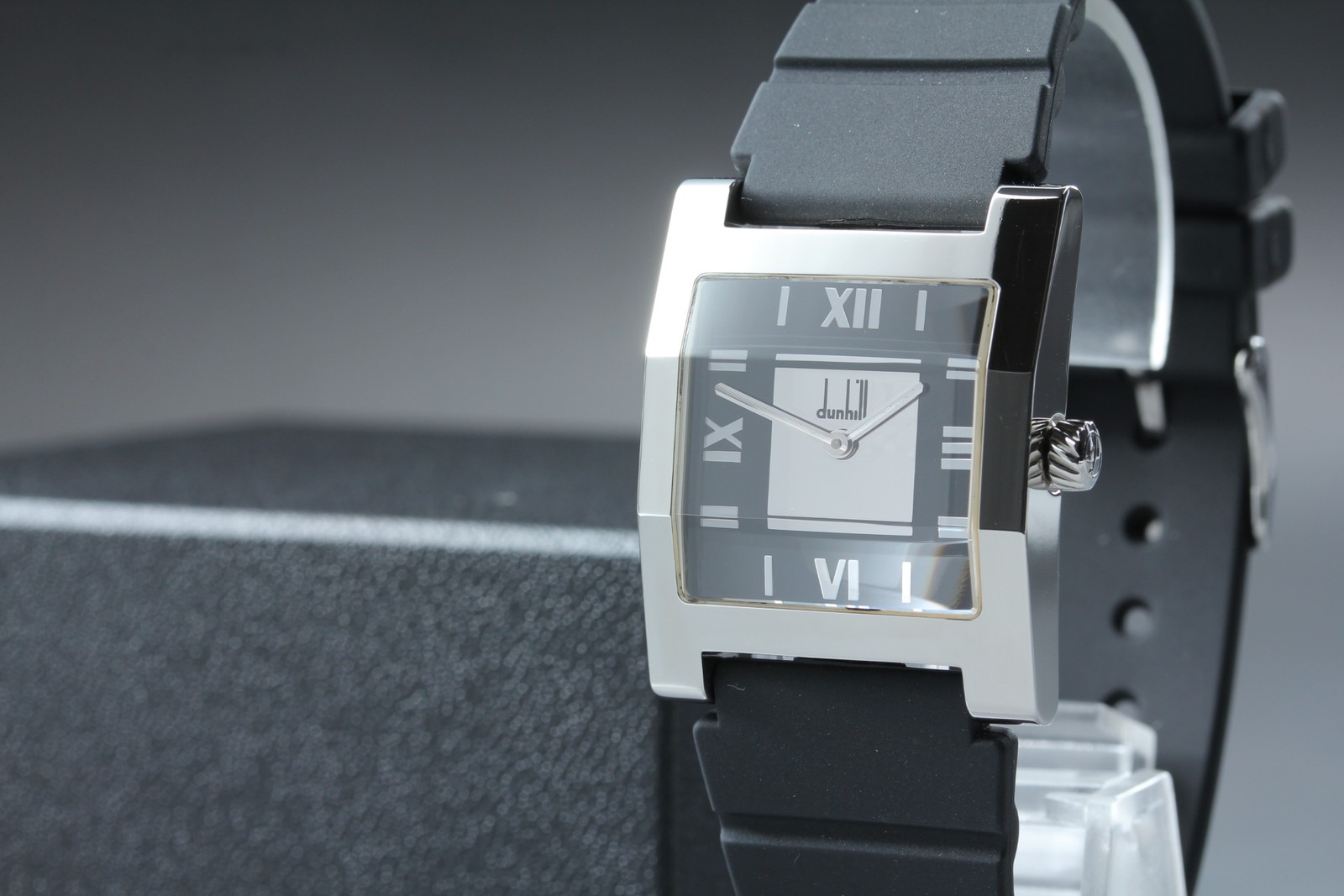 [N MINT] Vintage DUNHILL Facet 8022 Black Silver Tank Square Quartz Men’s Watch