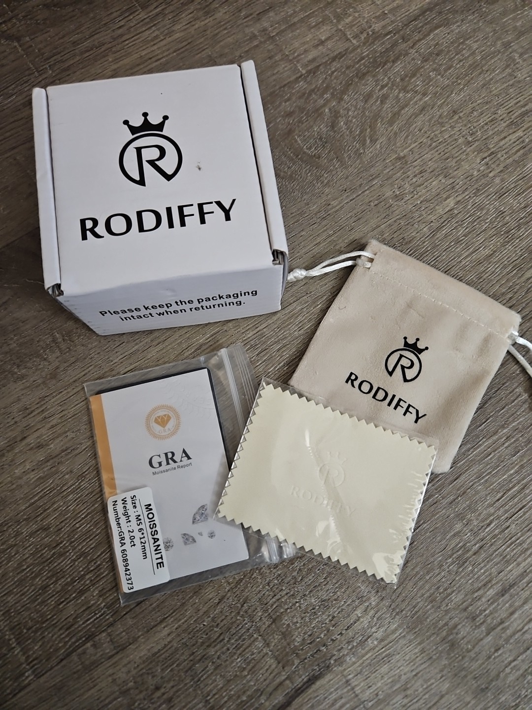 Roddify 2 Carat Marquise Cut Moissanite Womens Engagement Ring. Size 8 NEW