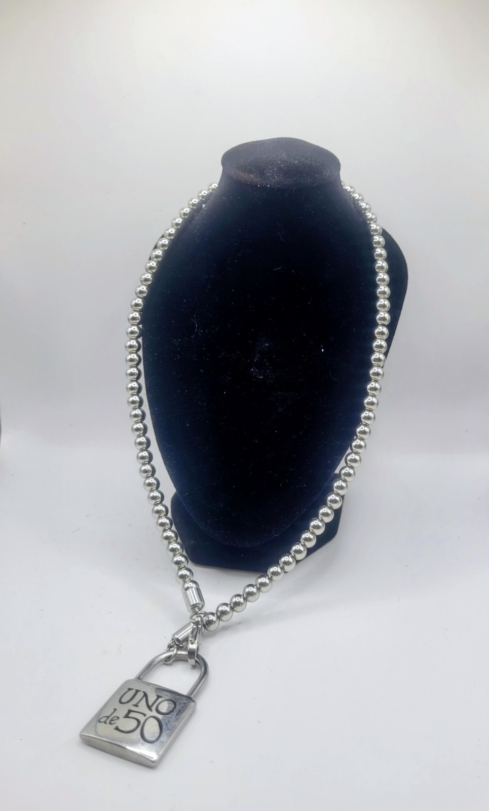 UNO de50 Short beaded 17in necklace with padlock Stainless Steel
