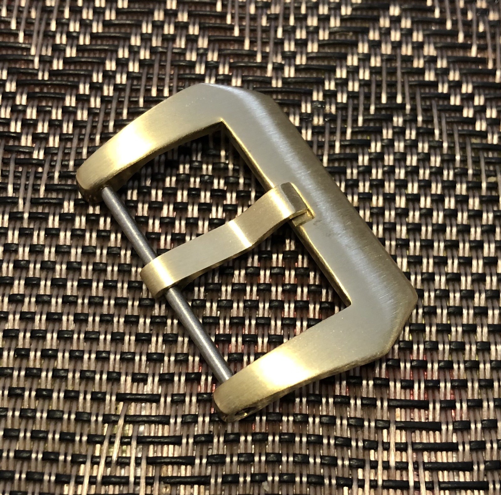 24MM Bronze Pre-V Screw-in Leather Watch Buckle