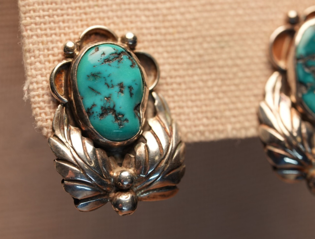 Turquoise Sterling Earrings Navajo Signed “JB” Feather Studs Vintage 7.69g