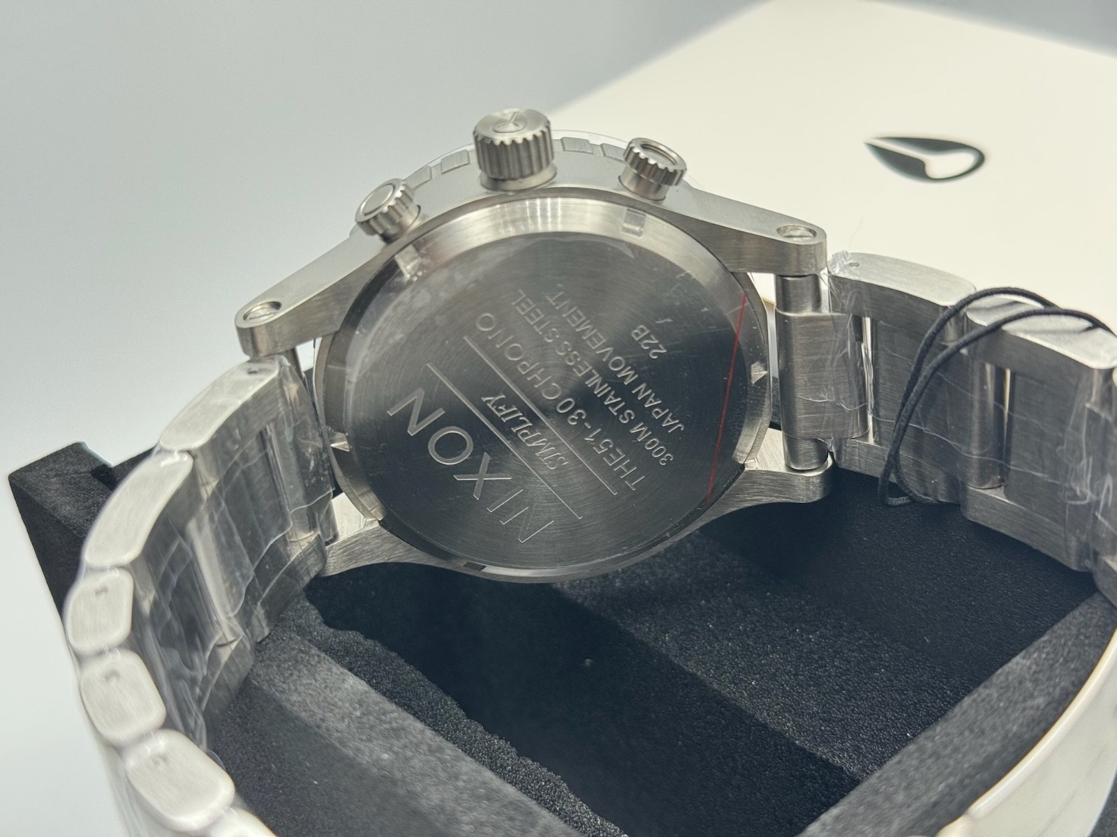 NIXON 51-30 Chrono – Silver Chronograph Men’s Watch A083-000