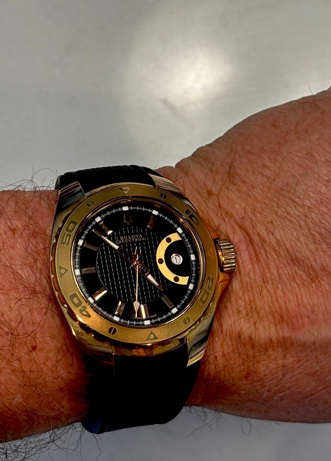 Bulova Accutron Curacao 64B108 Swiss SW200 Automatic 300M Dive Watch Full Kit