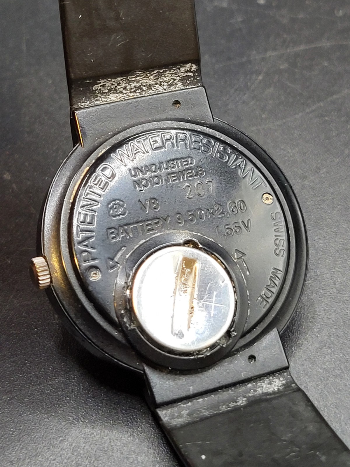 Vintage Swiss Giorgio Beverly Hills Black Unisex Analog 36mm Quartz Watch WR