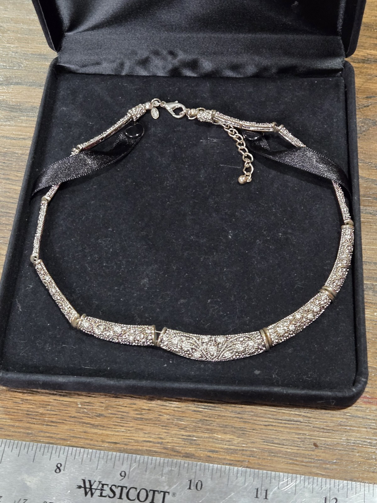 Chico’s Antique Silver Tone Marcasite Rhinestone Collar Choker Necklace Ribbon