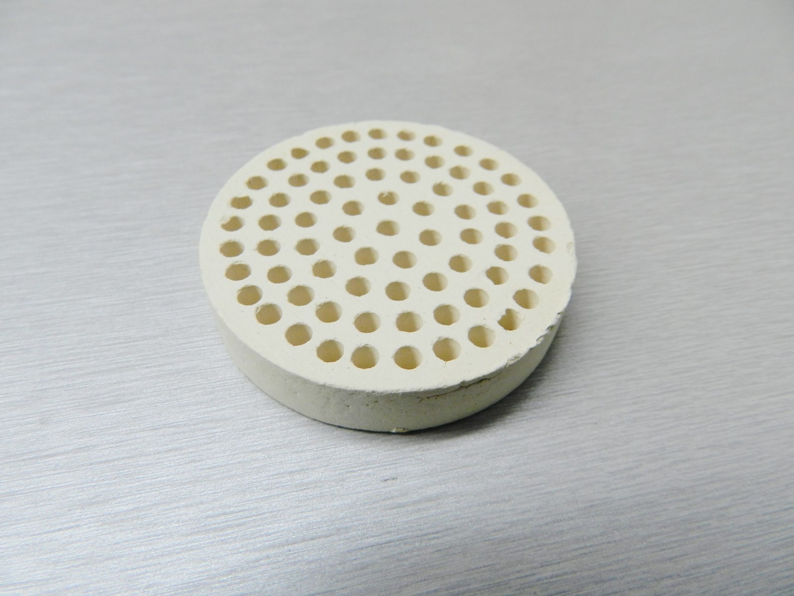 CERAMIC HONEYCOMB BLOCK SOLDERING PLATE ROUND ALUMINA JEWELRY SOLDER HEAT BOARD