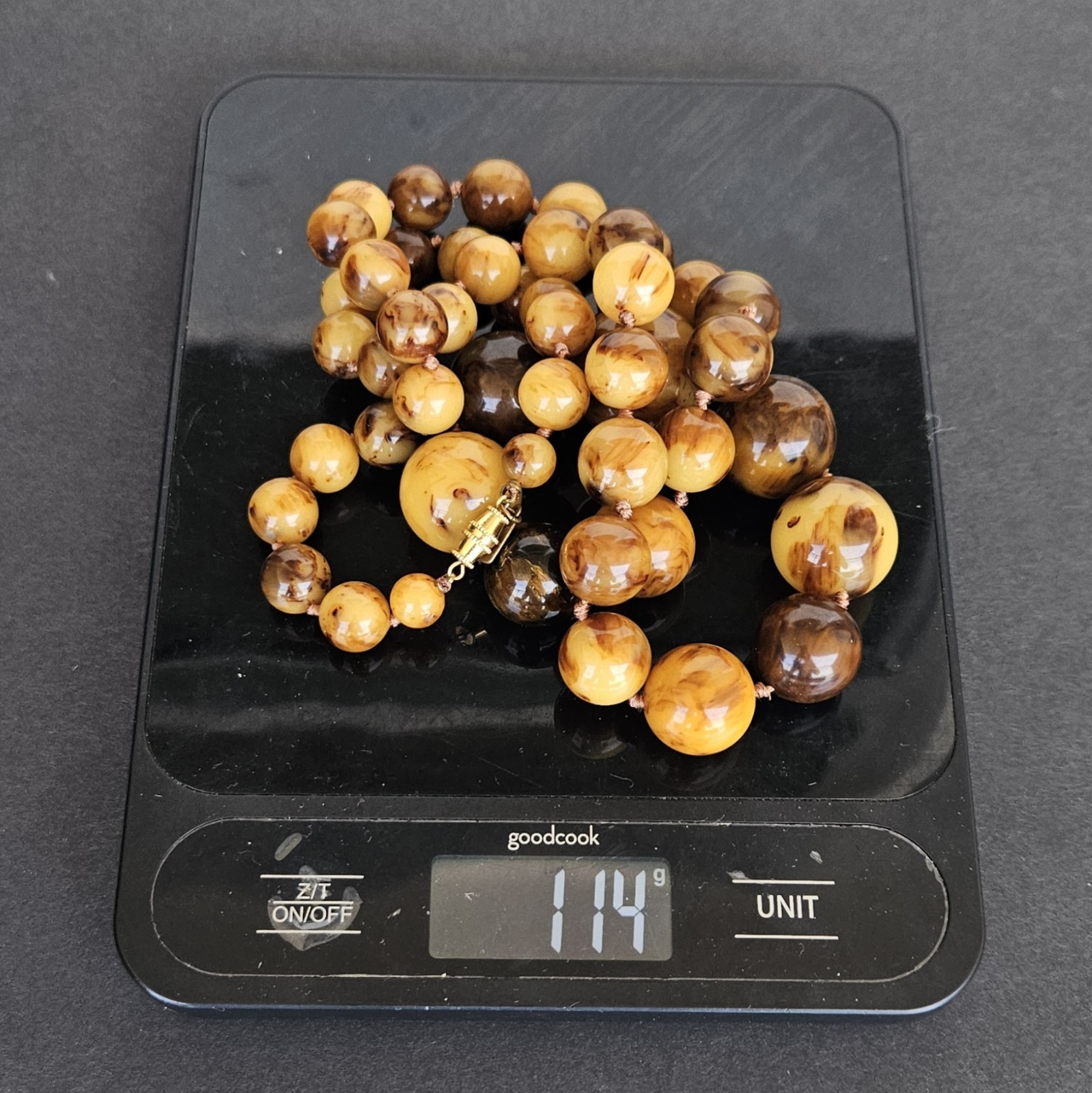 Vintage 1970s Kenneth Lane Catalin Root Beer Caramel Bakelite Bead Necklace 114g