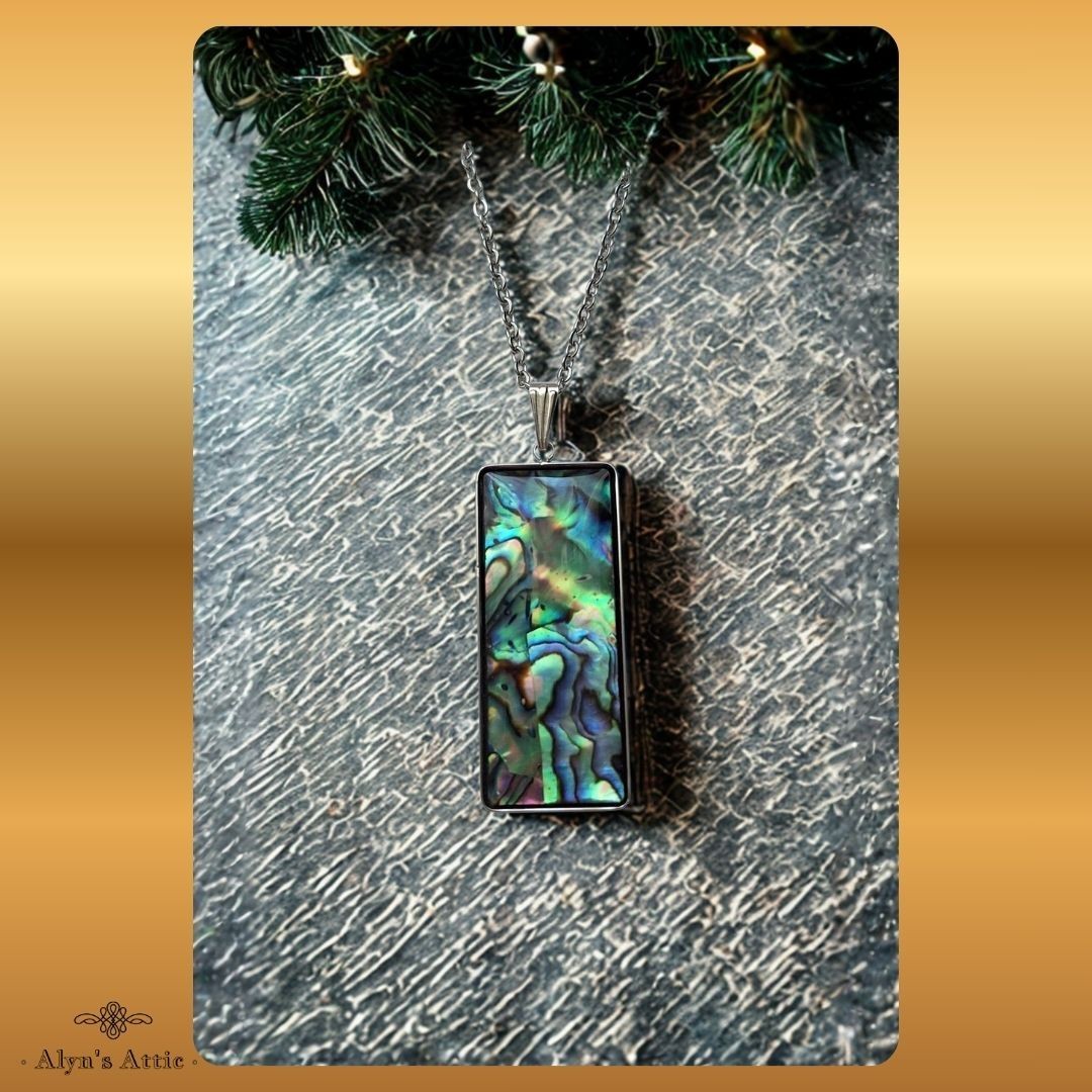 Abalone / Paua Shell Oblong Pendant – 20 inch / 51cm Stainless Steel Chain