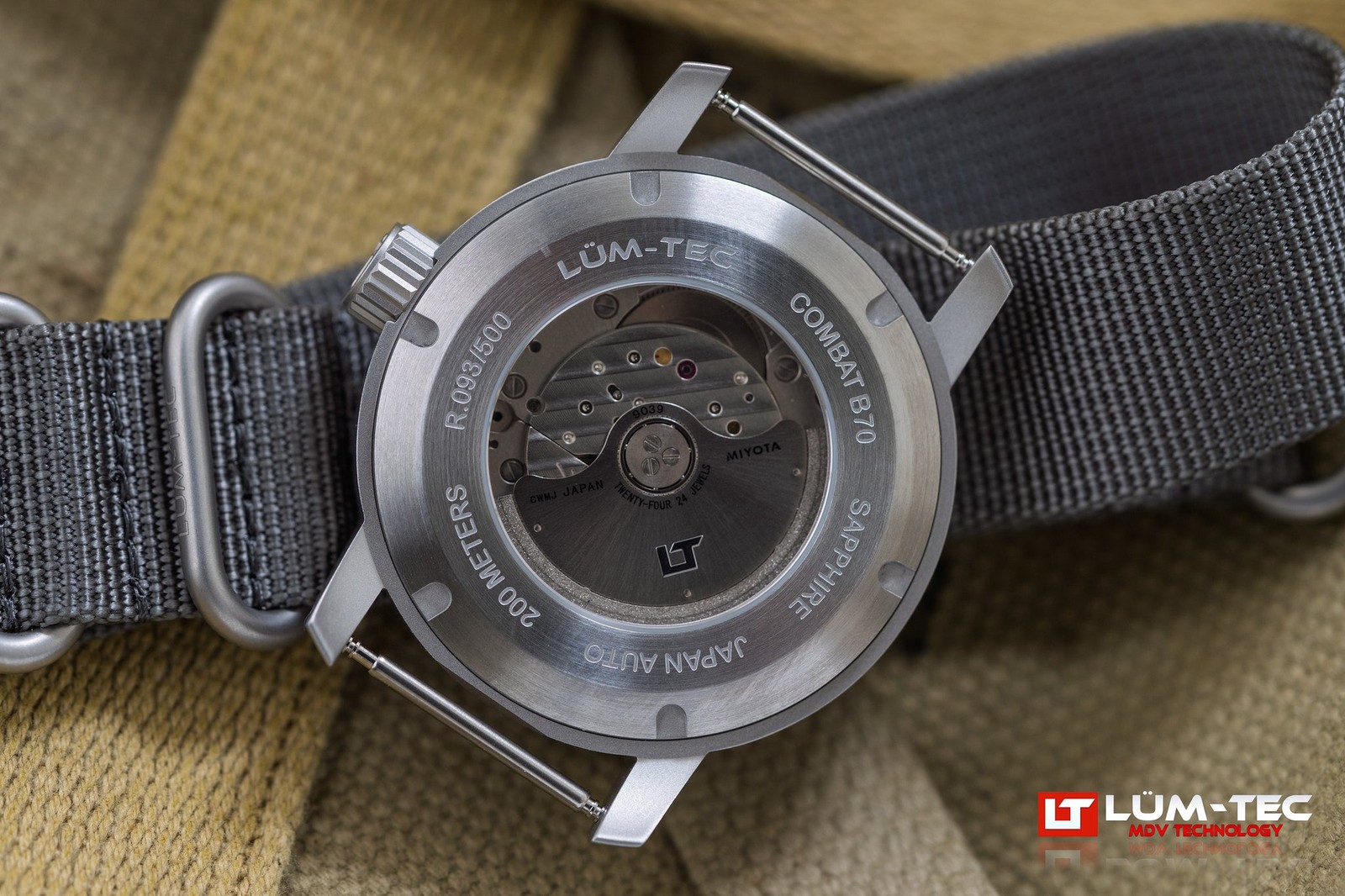 Lum-Tec Combat B70 Automatic watch, 43mm, 2-yr warranty, USA Made, 2 straps, NIB