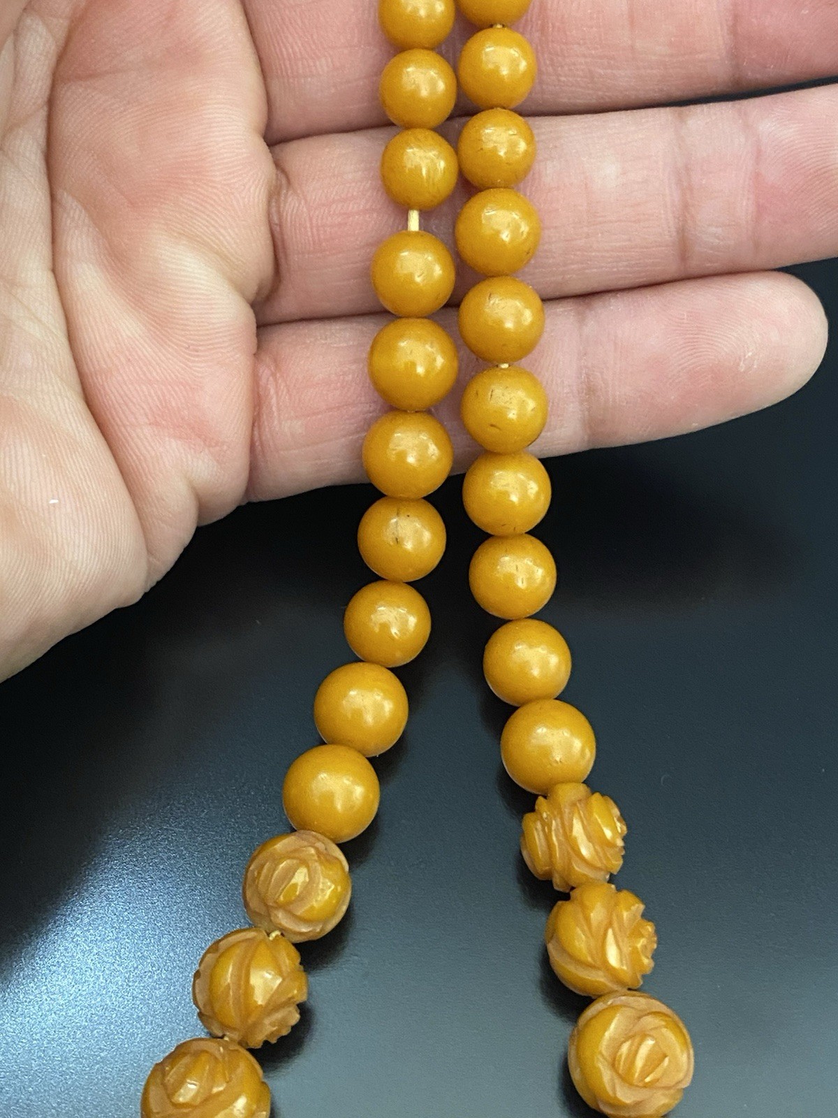 Carved Egg Yolk Butterscotch Amber Bakelite Graduated Bead 21″ Necklace 26.3g
