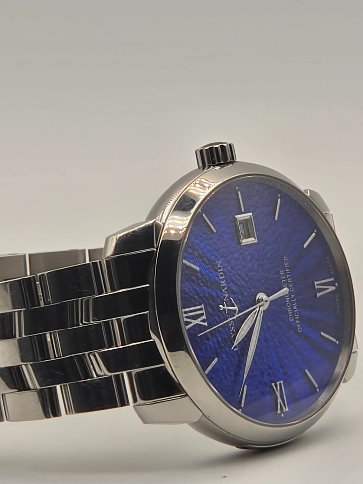Ulyess Nardin 8153-111 Rare with factory Bracelet