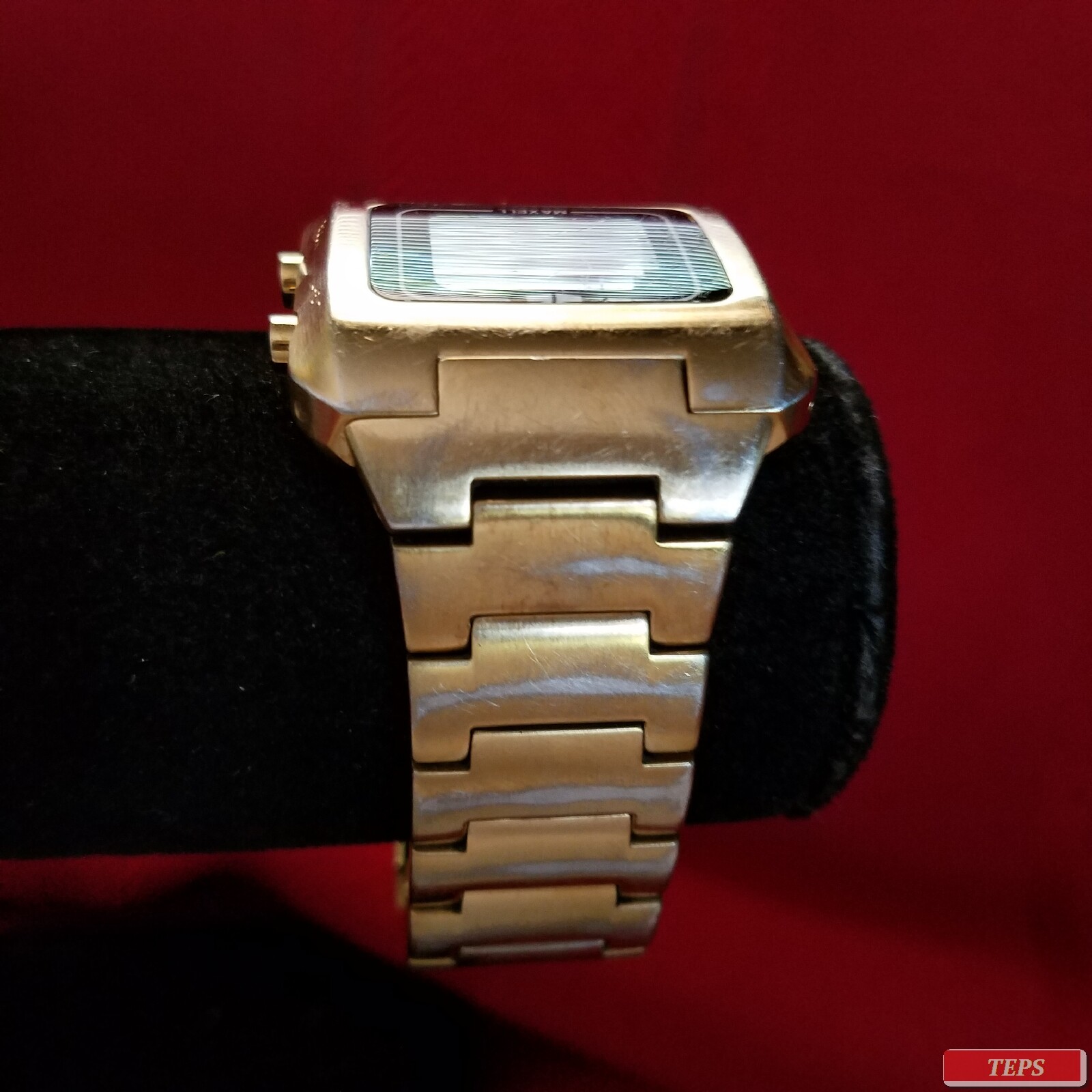 Vestal “Maxell jr.” (Gold) 50M Digital China Movement w/ Date & Light