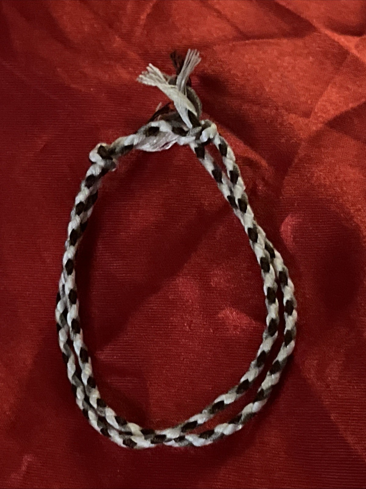 NEW BOHO BRAID THREAD FRIENDSHIP BRACELET ADJUSTABLE KNOT WHITE BROWN GRAY NIP