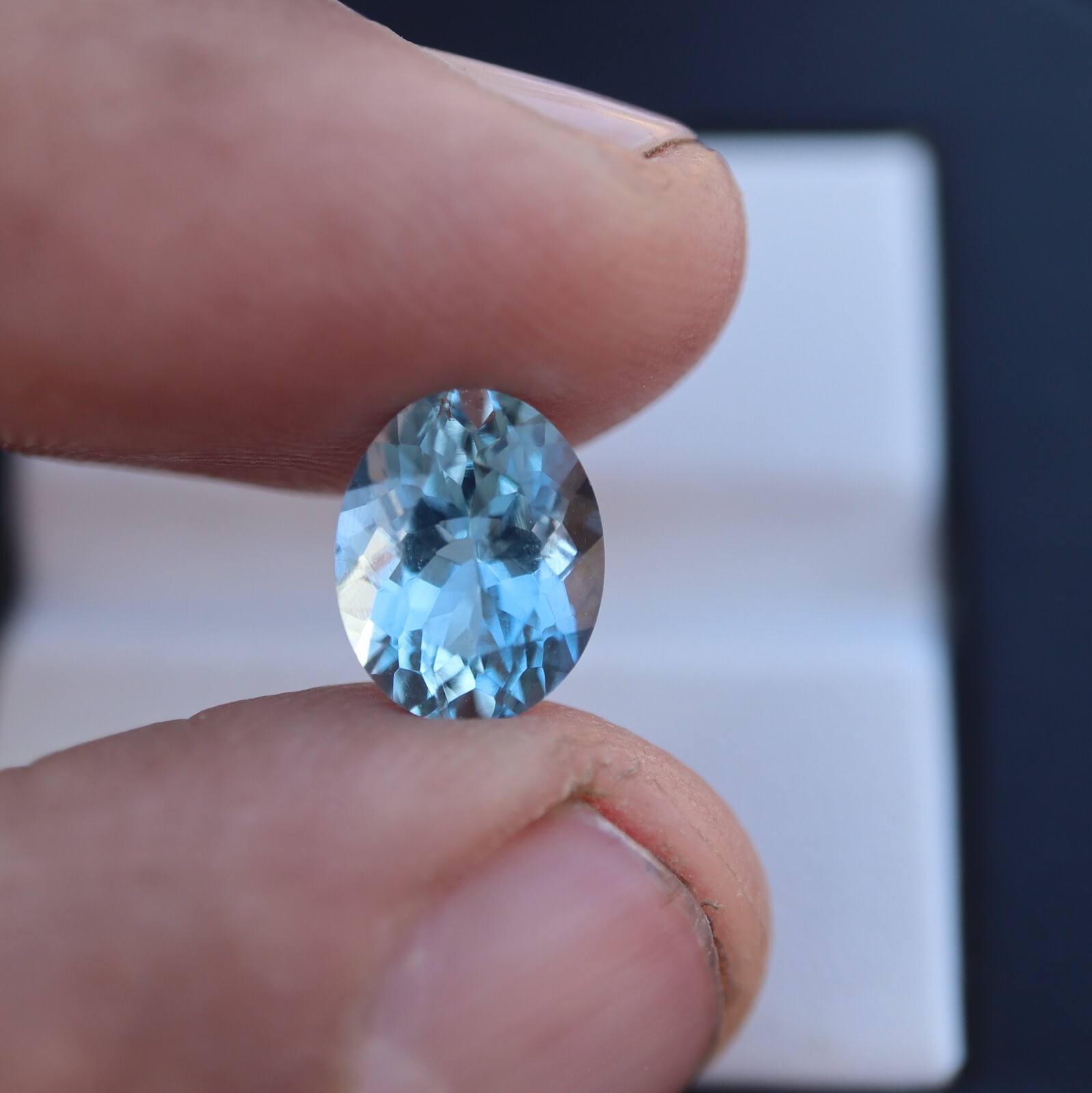 2.23 Cts 9.5×7.6 MM Natural AAA Blue Aquamarine Oval Cut Gemstone