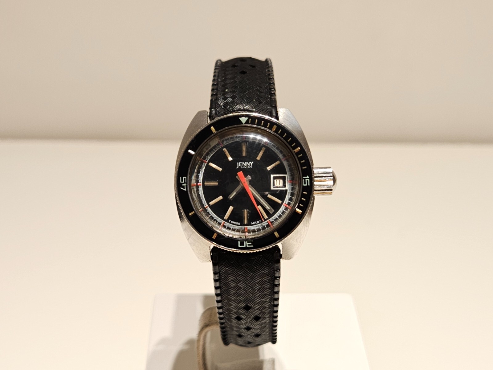VINTAGE VERY RARE DIVER 200m ST. STEEL 29mm AUTOMATIC LADIES WATCH “JENNY” 21J