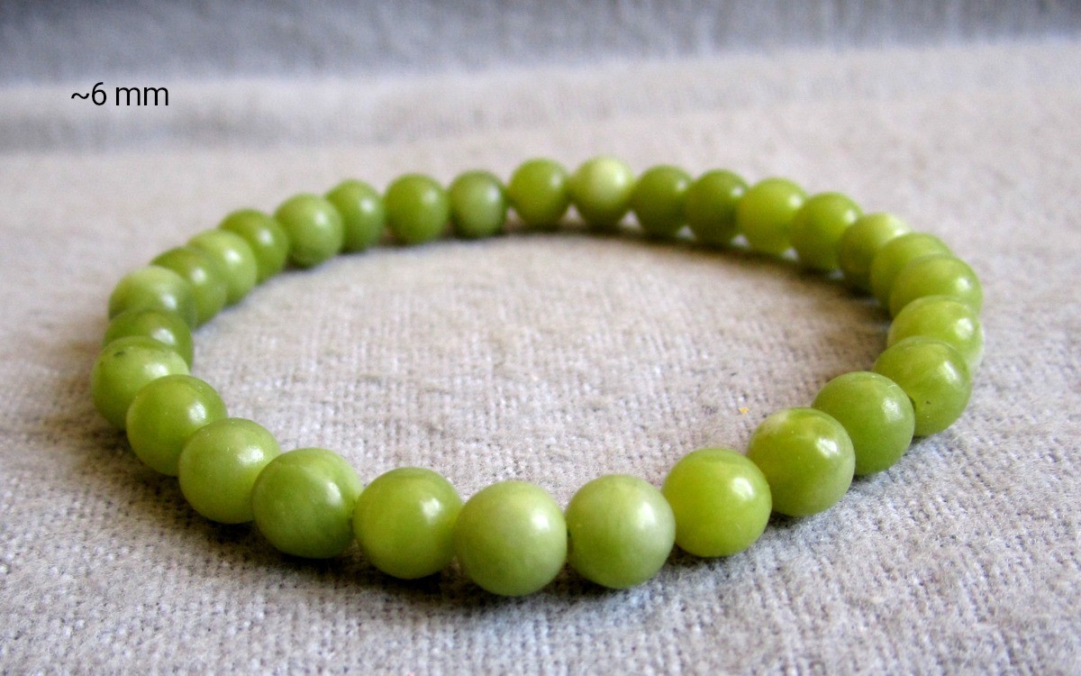 Nephrite Jade Bracelet – Balls Ø ~8.4mm / ~14.5-19.5cm Arm Width – Elastic