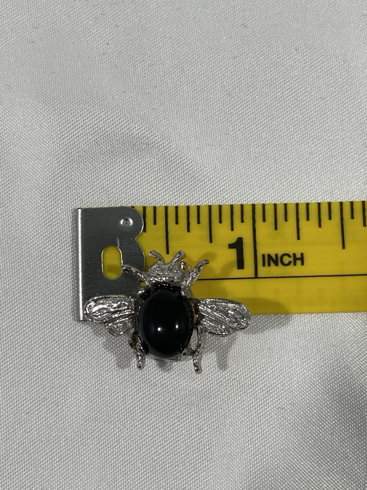 Silver-Tone Bee Brooch Pin with Black Oval Cabochon Bezel Setting 1 in