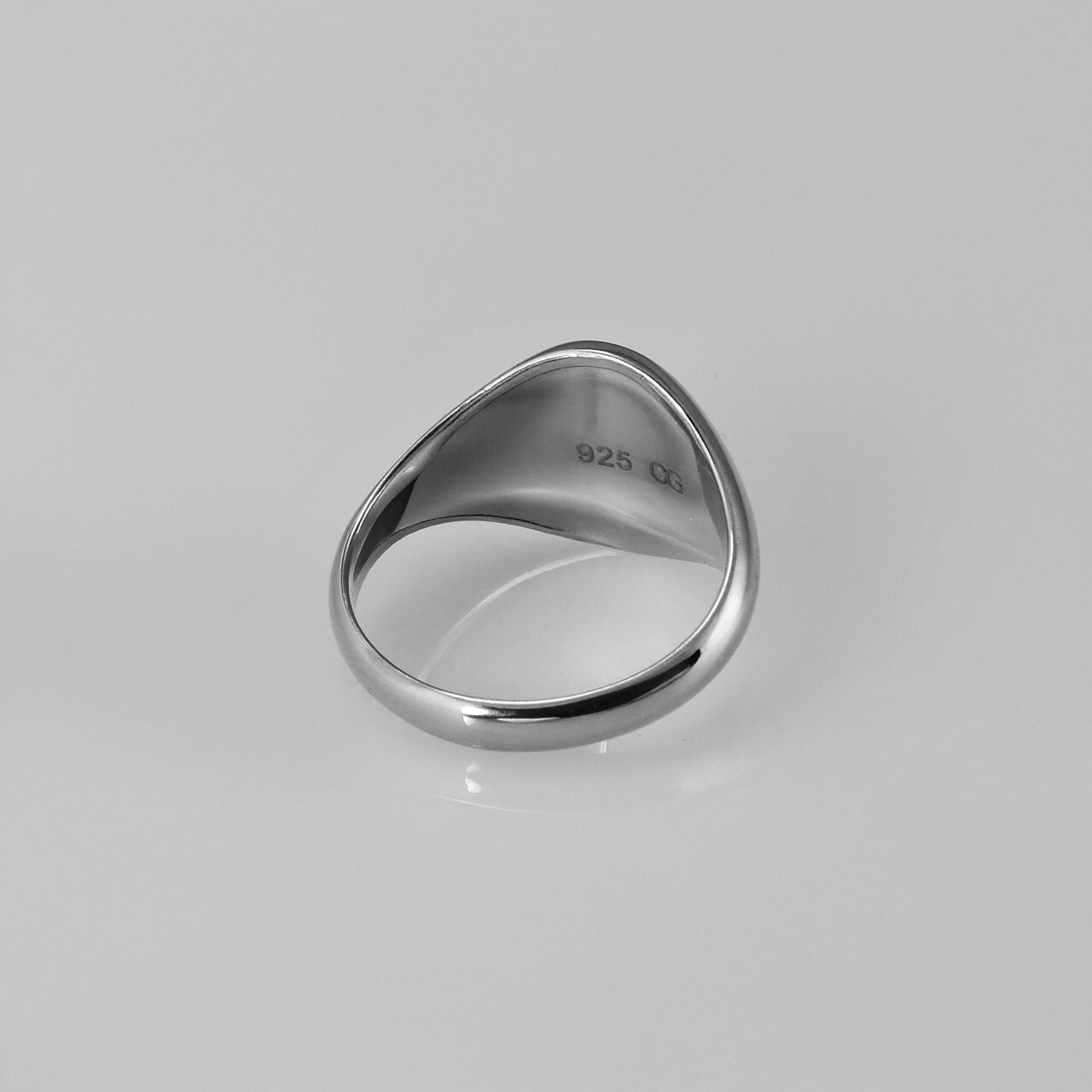 Sterling Silver Oval Brushed Signet Ring – Classic Polished 925 Silver Ring