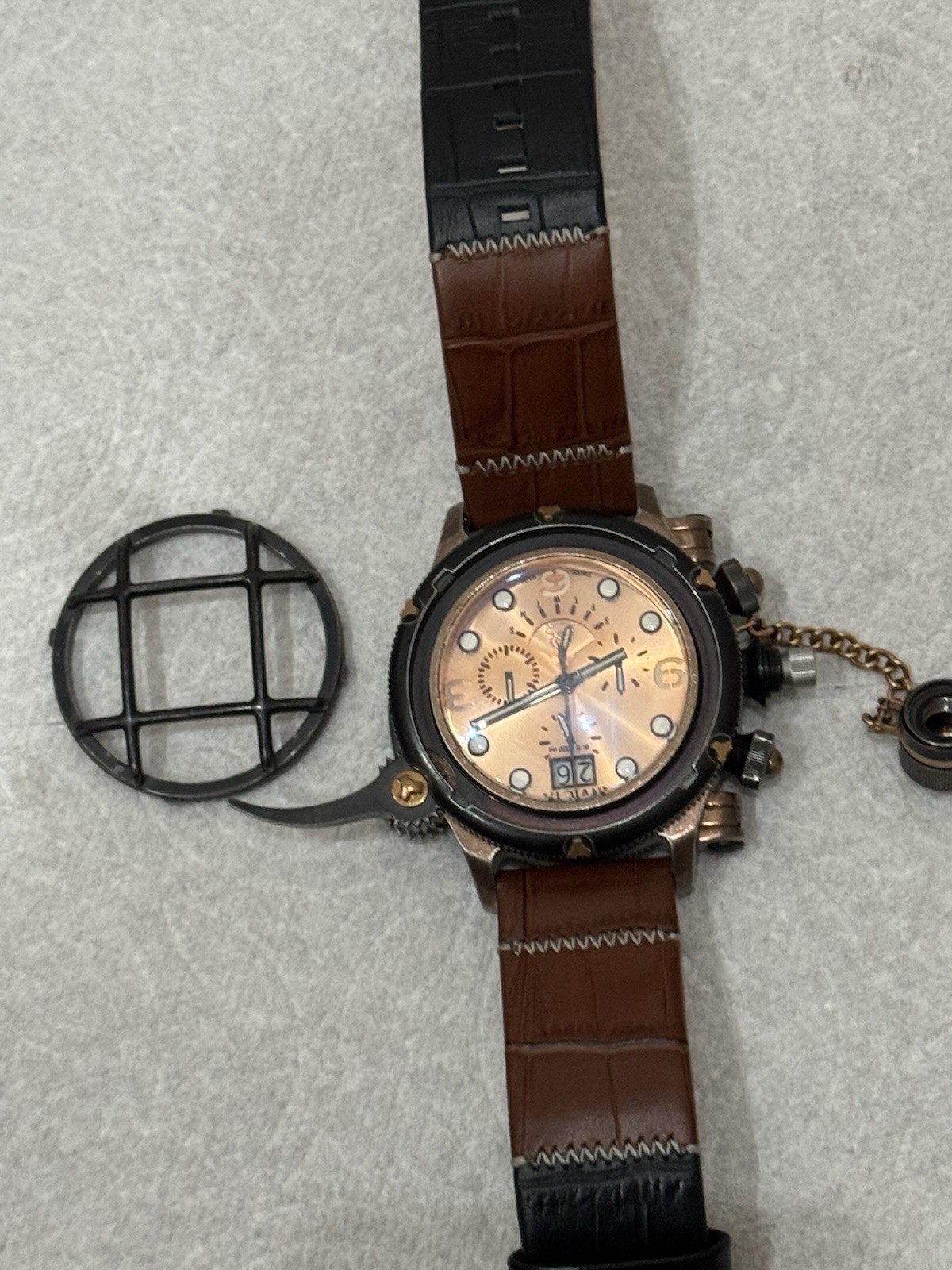 Invicta Russian Diver Nautilus 17354 Man’s Watch flame-fusion crystal no. 005403