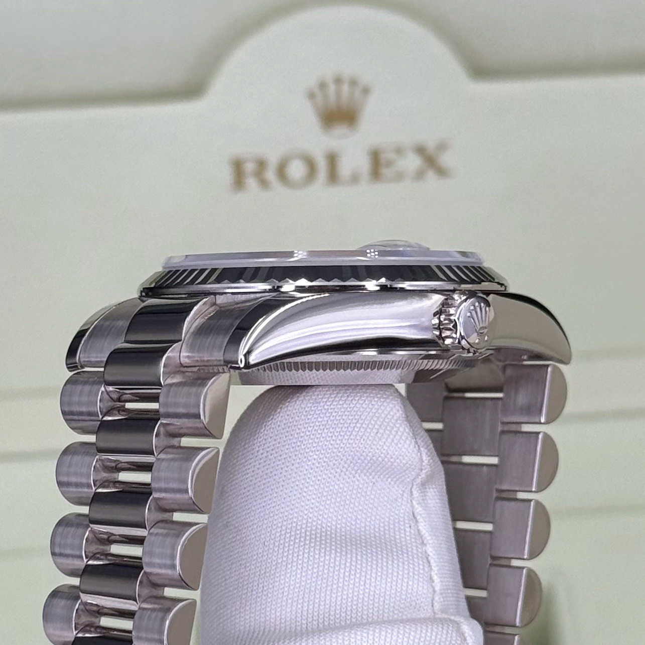 Rolex Day-Date 36 White Gold 118239 Silver Dial President Bracelet