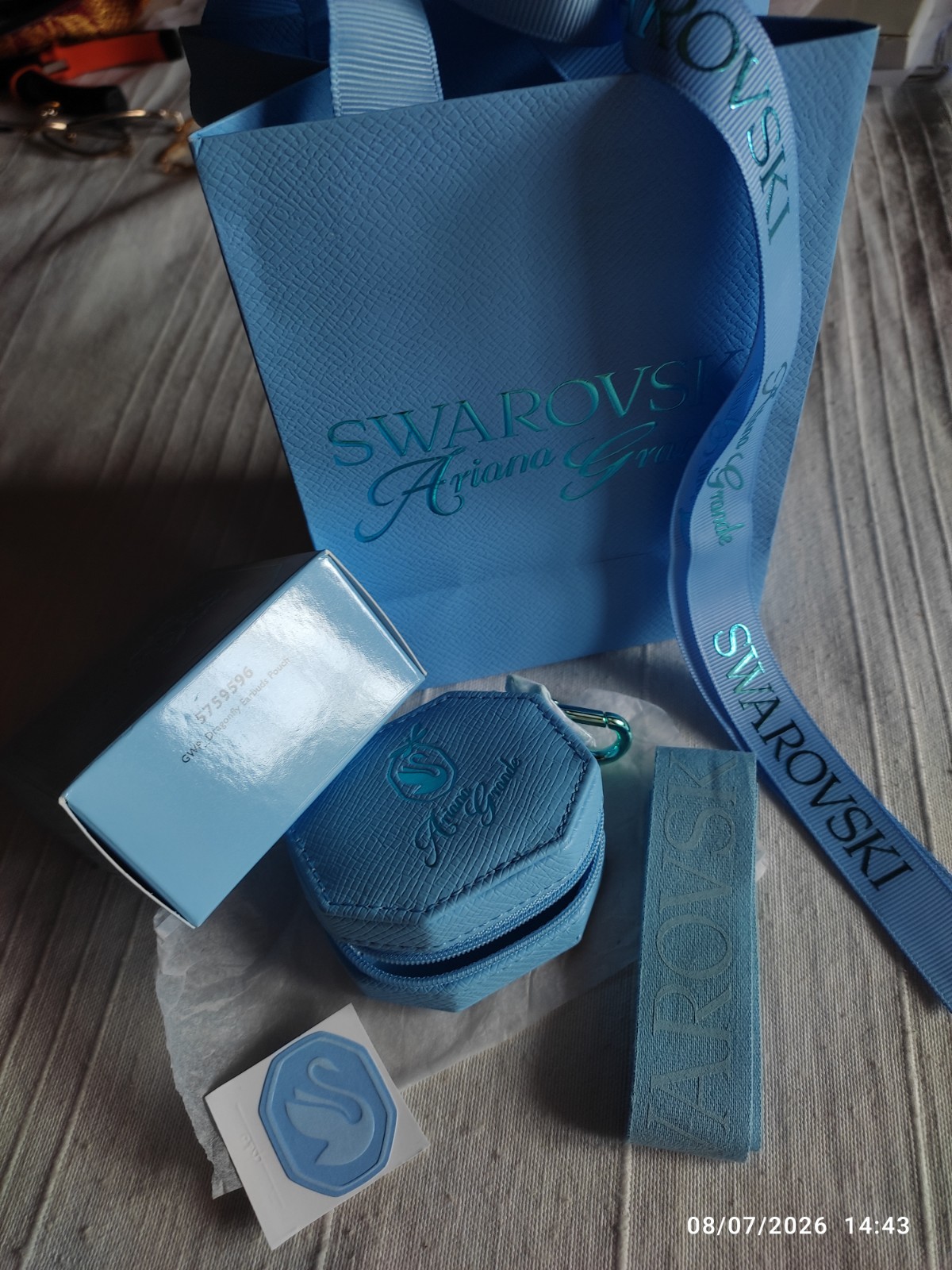 Swarovski By Ariana Grande GWP_Dragonfly Earbuds Pouch #5759596