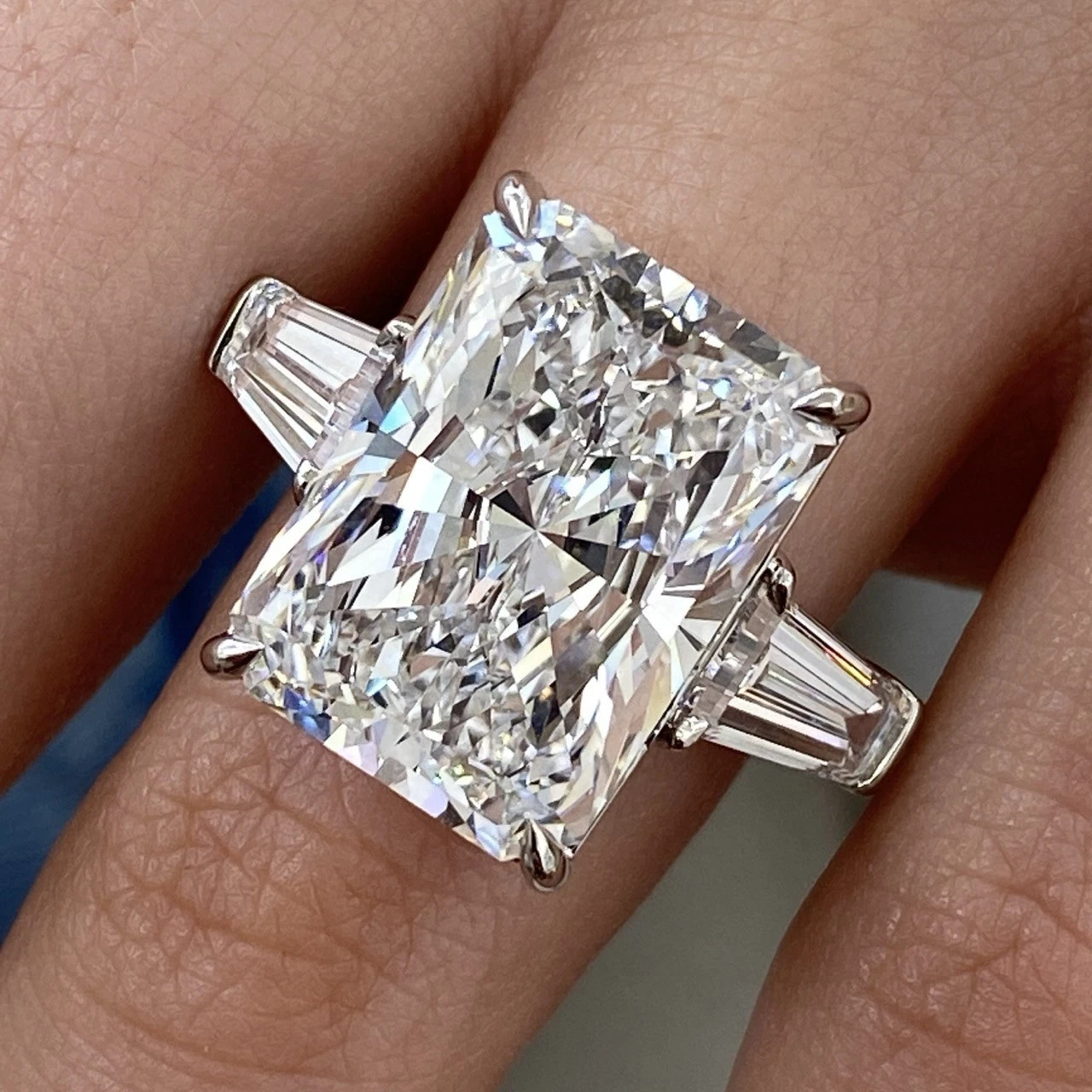 14k White Gold Lab Grown Diamond Ring Radiant Cut IGI Certified 13.9 Ct VS E F