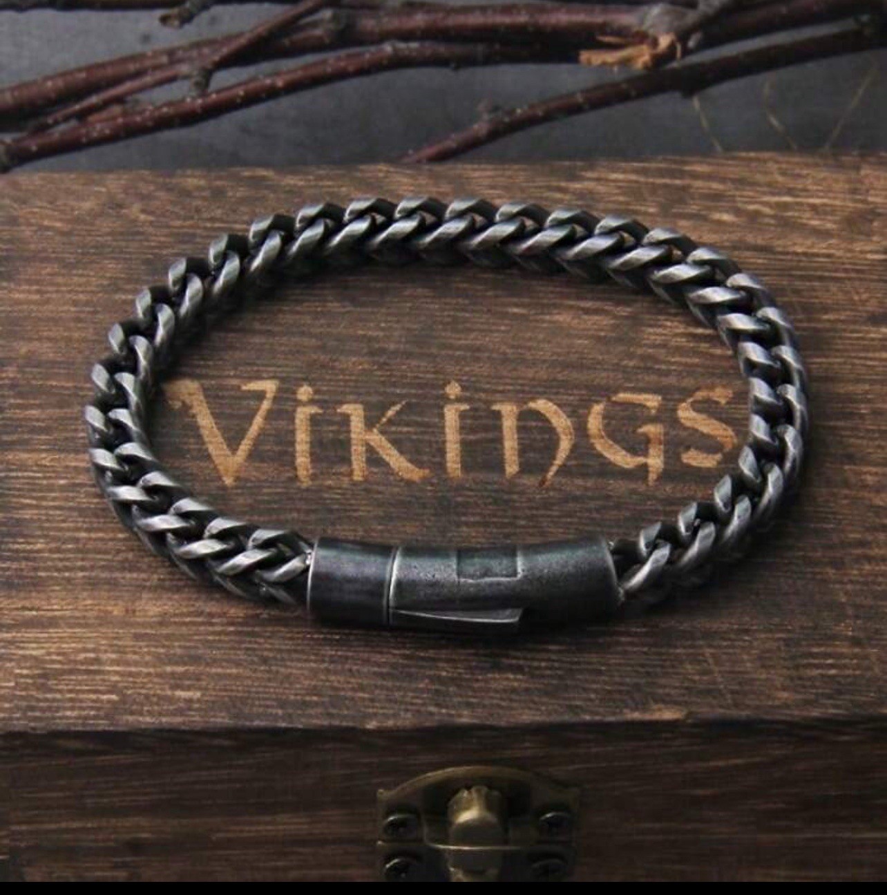 Men’s black and silver stainless steel curb chain bracelet, Viking style, 21 cm.