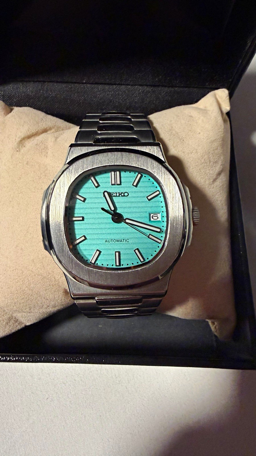 Seiko Automatic Turquoise Dial Stainless Bracelet Exhibition Caseback 5 ATM Box