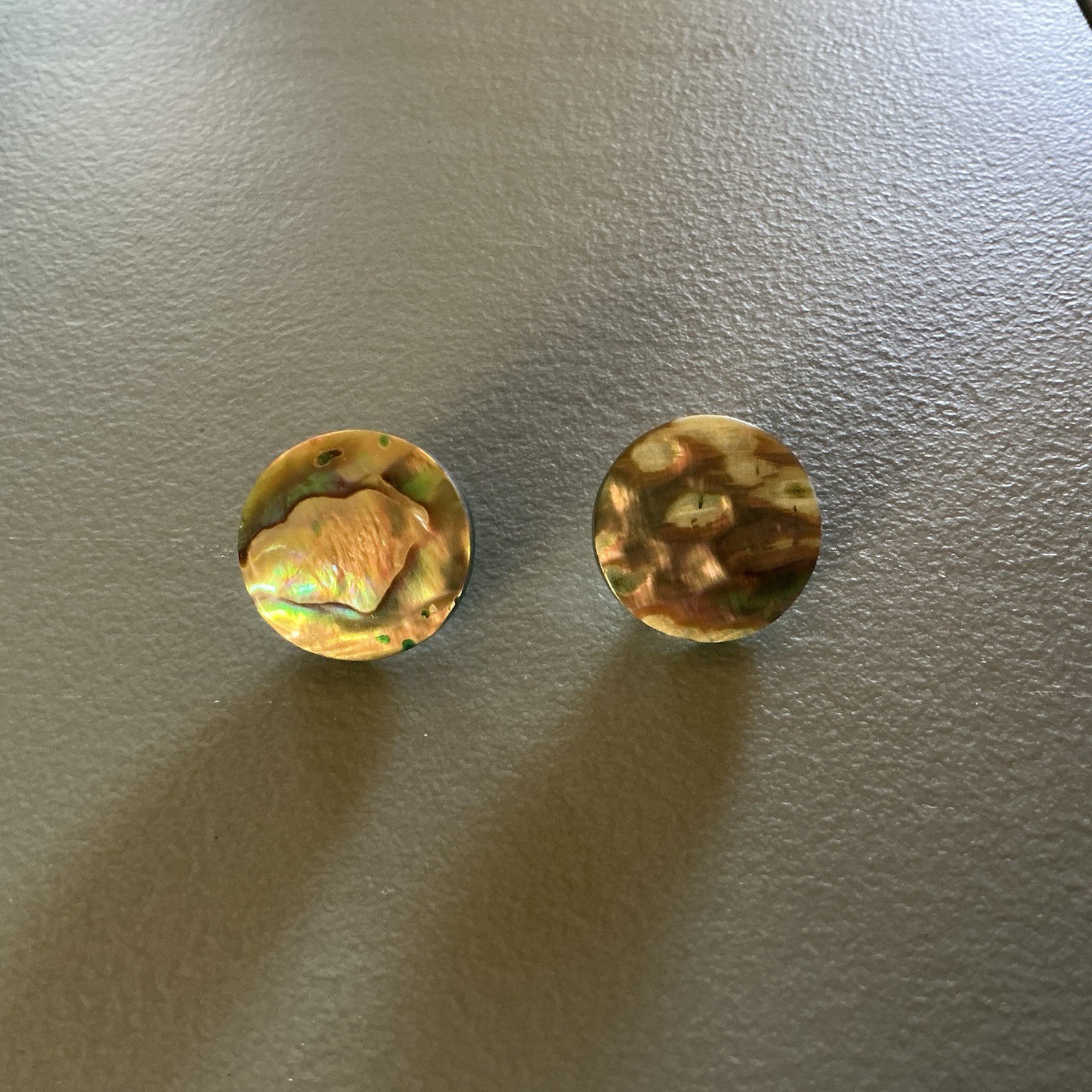 Vintage 60s Abalone Shell Lucite Button Earrings Green Disc Inlay Mod MCM 1″