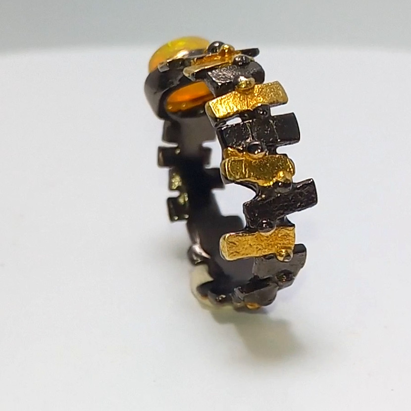 🔥🔥🔥Magnificent TOP FIRE OPAL ring in silver and gold, size 17.75 – UNIQUE🔥