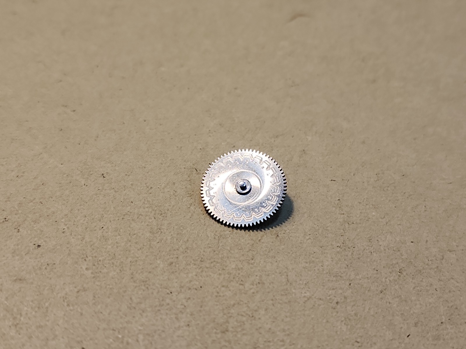 Pocket Watch Fancy Mainspring Barrel Cover W/Arbor 13.7mm Diameter